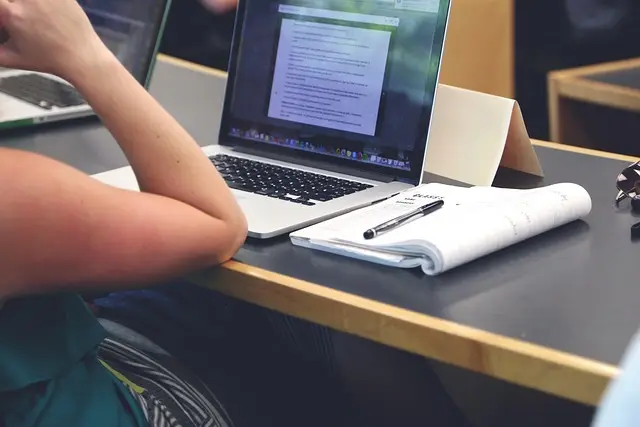 ordinateur-formation Cours informatique pour séniors